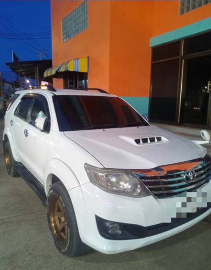 Toyota Fortuner 2011